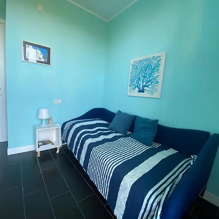 Attico Onda Blu Vista Mare - Acqua - A 150mt Dalla Lido di Jesolo