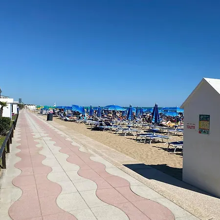 Apartment Attico Onda Blu Vista Mare - Acqua - A 150mt Dalla Lido di Jesolo