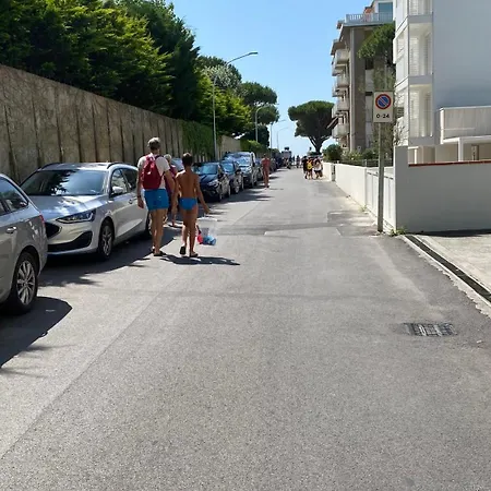 Attico Onda Blu Vista Mare - Acqua - A 150mt Dalla Lägenhet Lido di Jesolo