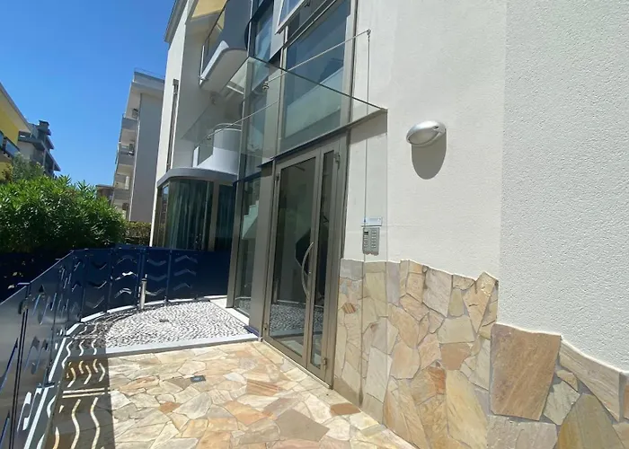 Attico Onda Blu Vista Mare - Acqua - A 150mt Dalla Lido di Jesolo