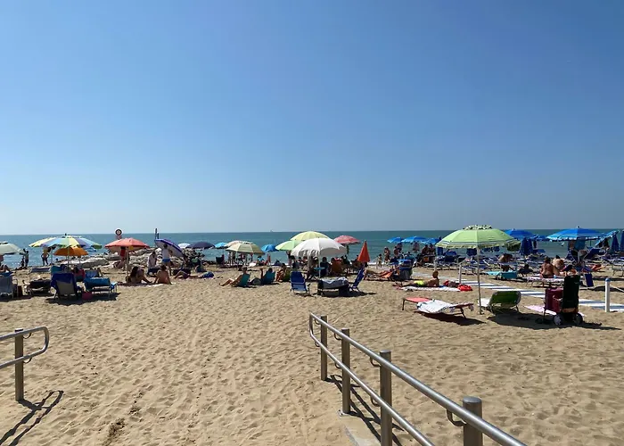 Attico Onda Blu Vista Mare - Acqua - A 150mt Dalla Lido di Jesolo