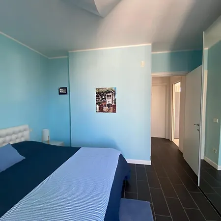 Attico Onda Blu Vista Mare - Acqua - A 150mt Dalla *